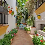 Hotel apartamentowy Village