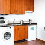 Village 3* מארבלה