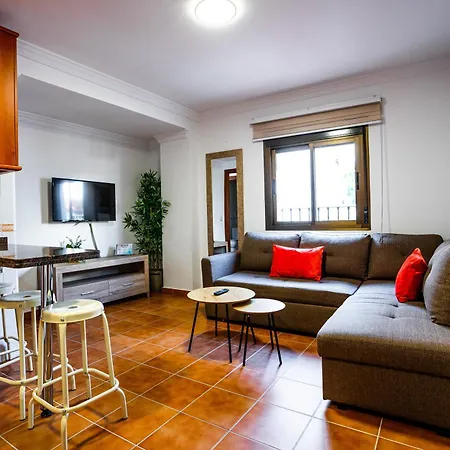 Hotel apartamentowy Village *