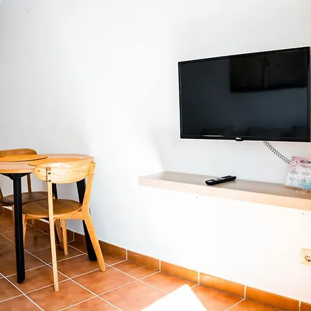 Village Hotel apartamentowy *
