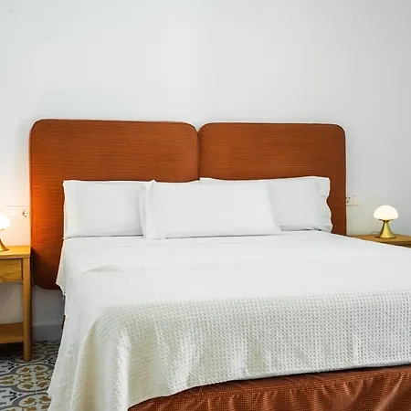 Hotel apartamentowy Village *
