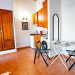 Village Aparthotel 3*