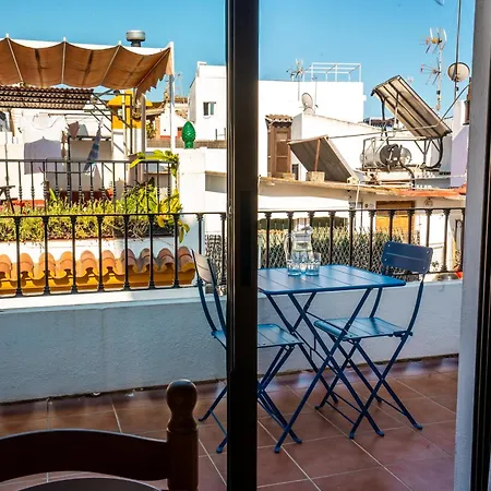 Village Apartahotel 4*