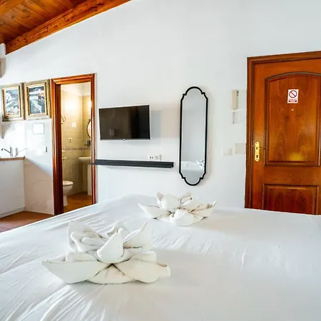 Apartahotel Village 3*