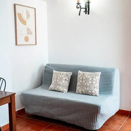 アパートホテル Village