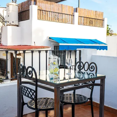 Village Apartahotel 3*