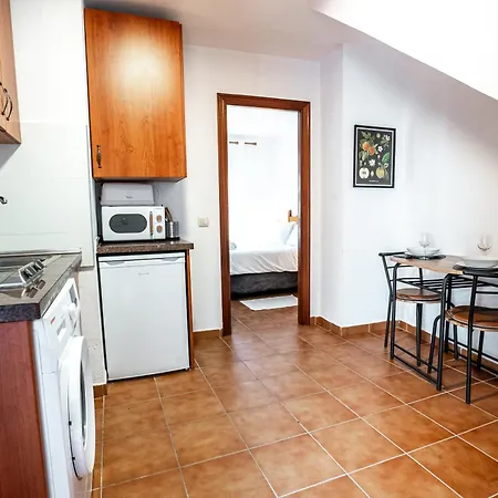 Village Apartahotel 3*
