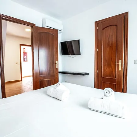 Village Apartahotel 3*