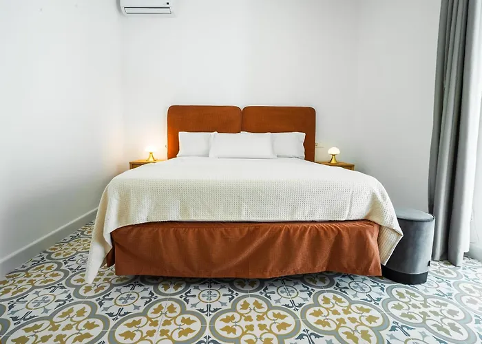 Village Aparthotel 3*