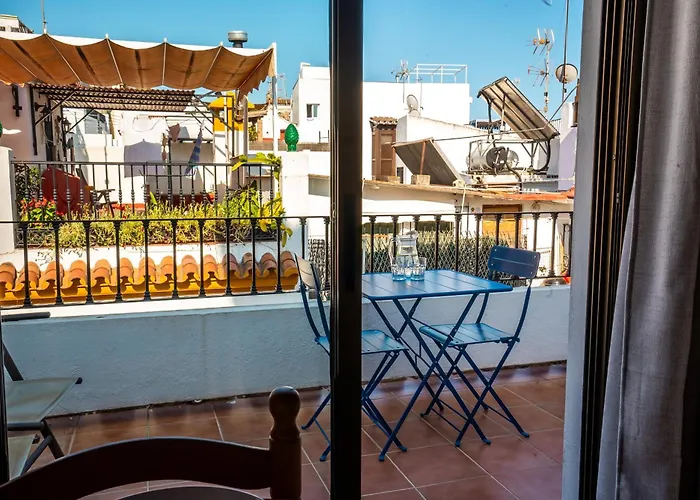 Village Aparthotel 3*